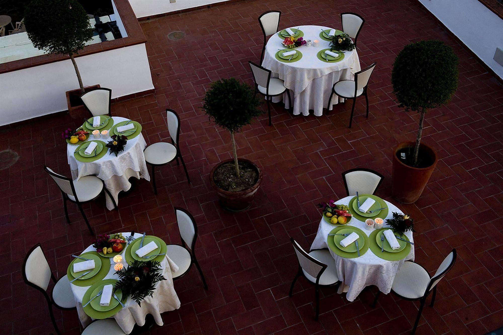 Hotel Ristorante Cavaliere Scario Exterior photo